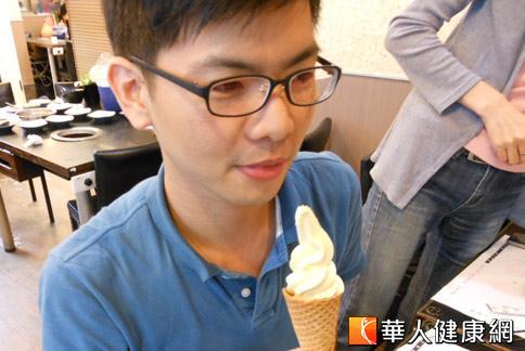 讚！早上吃冰淇淋 提神又醒腦！！