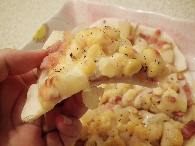 【食譜】簡單薄皮脆片披薩，自己做啥口味都可以～