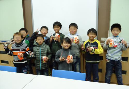 搶救受飢兒 (1)