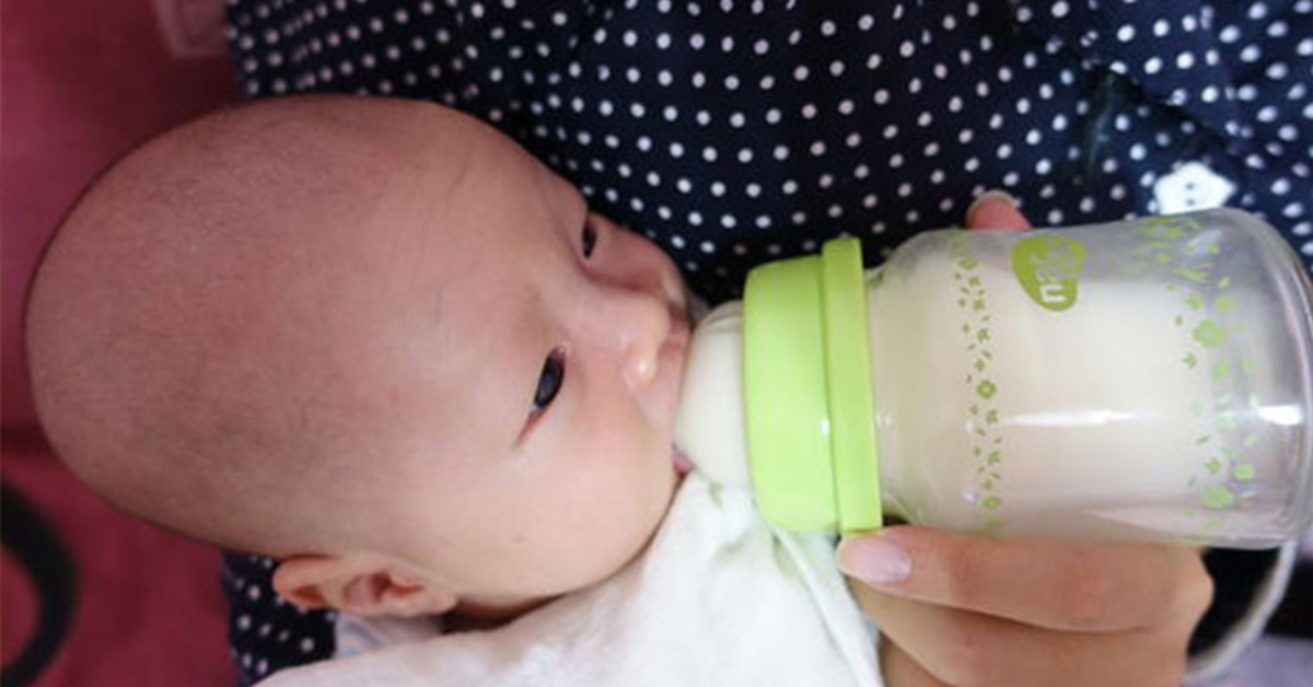 寶寶到底一次要喝多少奶？簡單公式教你計算