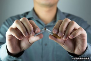 好爸爸不捨女兒肺變黑，楊銘威、沈玉琳齊戒菸