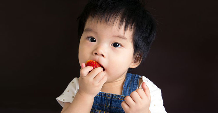 《邱柏鈞醫師》幼兒吞食異物的急救