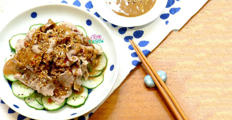 【涼拌菜】芝麻醬汁涮豬肉 ，配飯配麵都好吃