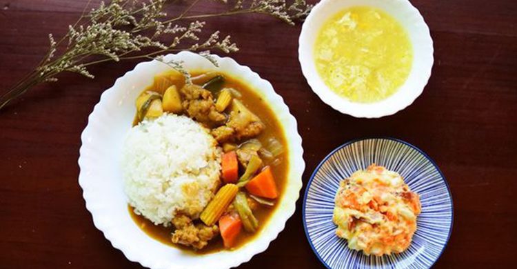 【食譜】暖冬燉鍋料理：手工肉羹燉咖哩