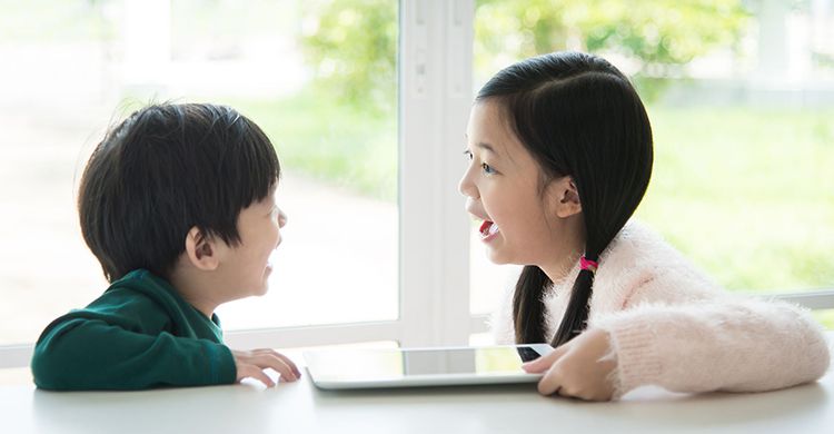 處理孩子之間的爭執，四個引導重點讓孩子學會自我調解