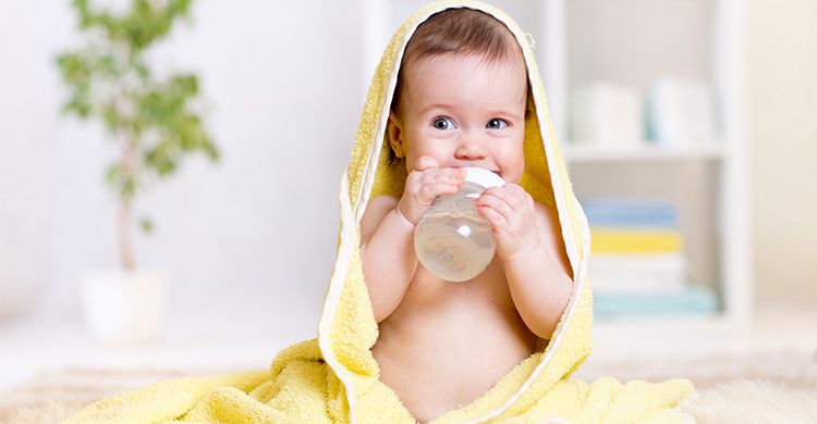 喝水,嬰兒喝水,水中毒,新手媽媽,新生兒