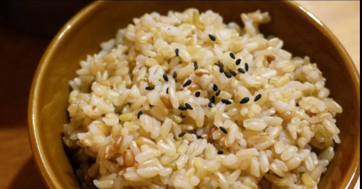 糙米飯,糙米,電鍋煮飯,煮飯比例,糙米飯怎麼煮,糙米飯 電鍋,糙米煮法