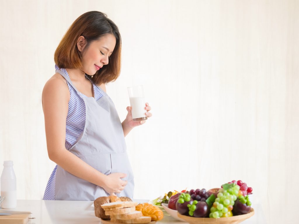 剖腹產媽媽在產後需要注意飲食，因為腸胃蠕動變慢，要避免刺激性飲食。